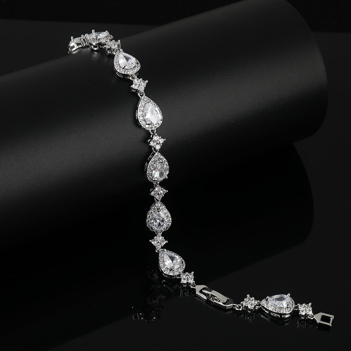 Drop-shaped Tennis Bracelet