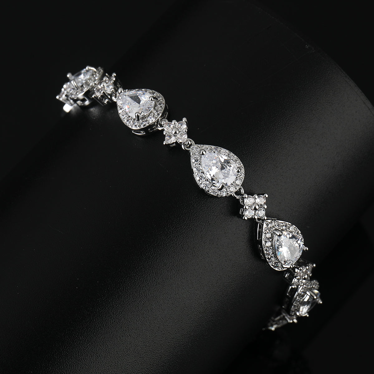 Drop-shaped Tennis Bracelet